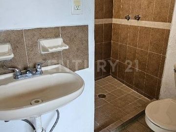 SE VENDE EDIFICIO CON DEPARTAMENTOS Y LOCALES COMERCIALES EN PUEBLA