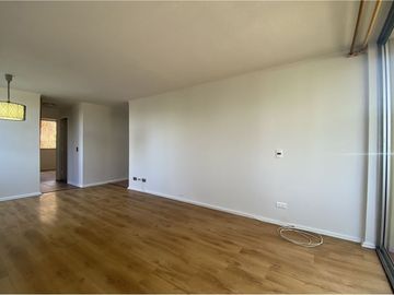 Dpto. acogedor con estacionamiento y terraza