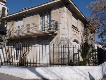 Majestuosa casa comercial para inversionistas