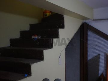 Majestuosa casa comercial para inversionistas