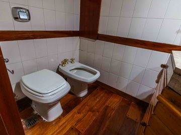 Venta Casa de 6 Ambientes, jardin,pileta,parrilla