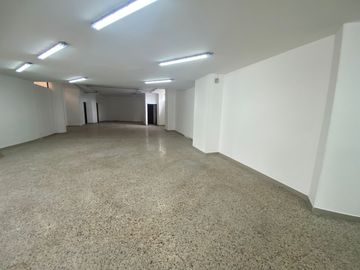 LOCAL EN ARRIENDO EN AVENIDA SANTANDER/MANIZALES
