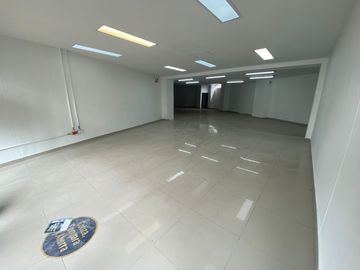 LOCAL EN ARRIENDO EN AVENIDA SANTANDER/MANIZALES