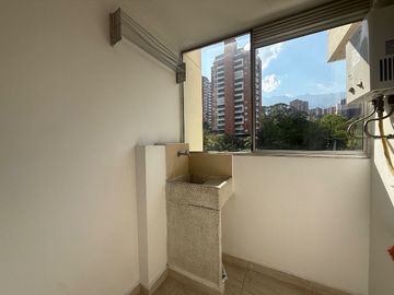 APARTAMENTO EN ARRIENDO UBICADO EN ENVIGADO SECTOR ESMERALDA