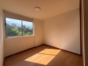 APARTAMENTO EN ARRIENDO UBICADO EN ENVIGADO SECTOR ESMERALDA