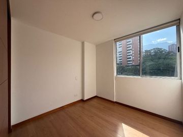 APARTAMENTO EN ARRIENDO UBICADO EN ENVIGADO SECTOR ESMERALDA