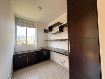 APARTAMENTO EN ARRIENDO UBICADO EN ENVIGADO SECTOR ESMERALDA