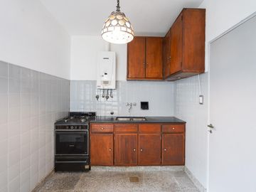 VENTA DEPARTAMENTO 4 AMBIENTES EN FLORES APTO CRÉDITO