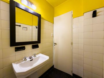 VENTA DEPARTAMENTO 4 AMBIENTES EN FLORES APTO CRÉDITO