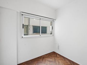 VENTA DEPARTAMENTO 4 AMBIENTES EN FLORES APTO CRÉDITO