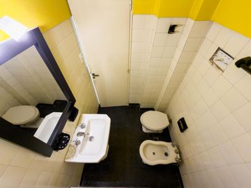 VENTA DEPARTAMENTO 4 AMBIENTES EN FLORES APTO CRÉDITO