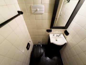 VENTA DEPARTAMENTO 4 AMBIENTES EN FLORES APTO CRÉDITO