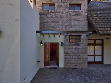 Casa en venta en Country Banco Provincia, Francisco Alvarez, Moreno
