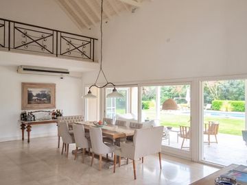 Casa en San Jorge Village. 1900 m2. Apto credito