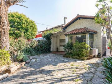Venta Casa 6 amb Florida Mitre Inmejorable ubicacion