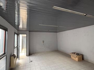 Galpón - depósito de 1920 m2 en Floresta Sur - ALQUILER