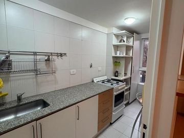 Departamento 2 ambientes con balcón y pileta en Almagro