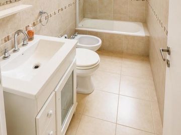 VENTA DEPARTAMENTO PALERMO CHICO,  SEMIPISO, 4 AMBIENTES MAS DEPENDENCIA, BALCON CORRIDO
