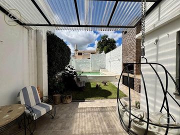 Casa en venta 3 dormitorios Arroyito