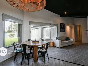 Venta | Casa 3 Dormitorios en barrio cerrado con jardín y piscina - Palos Verdes - Funes