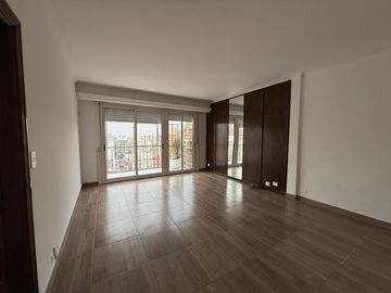SEMIPISO 3 AMB FTE BCON VISTA ABIERTA - BAÑO Y TOILETTE - 90 m2
