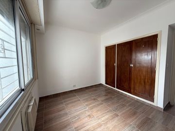 SEMIPISO 3 AMB FTE BCON VISTA ABIERTA - BAÑO Y TOILETTE - 90 m2