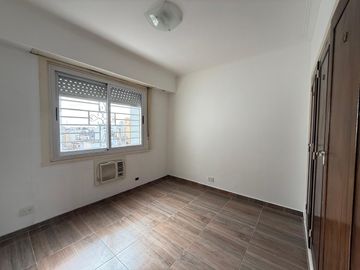 SEMIPISO 3 AMB FTE BCON VISTA ABIERTA - BAÑO Y TOILETTE - 90 m2
