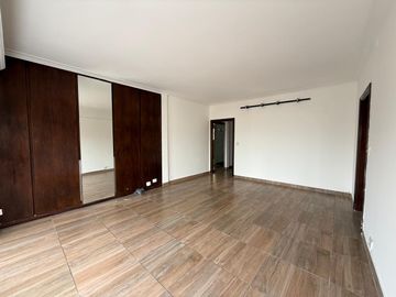 SEMIPISO 3 AMB FTE BCON VISTA ABIERTA - BAÑO Y TOILETTE - 90 m2