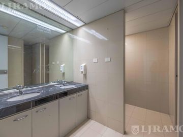 Alquiler de oficina de 430 m2 en Saavedra