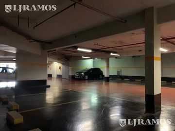 Alquiler de oficina de 430 m2 en Saavedra