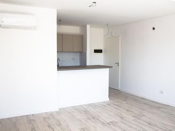 DEPARTAMENTO MONOAMBIENTE con Cochera EN TIGRE