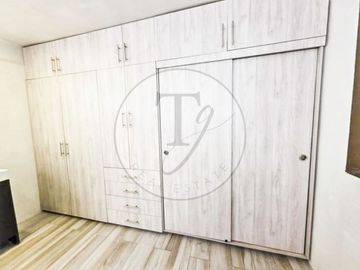 Casa EN VENTA en el corazón de Tlalnepantla
