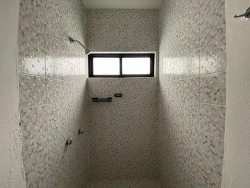 SE VENDE moderna CASA EN JURIQUILLA, Querétaro.