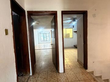 CASA MAS LOCAL COMERCIAL EN RENTA EN AVENIDA DE LA LUZ