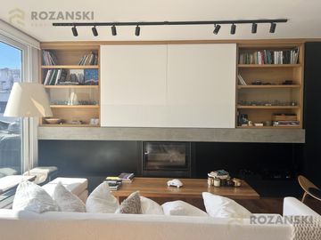 ALQUILER CON MUEBLES. Penthouse. 3 ambientes. Vista abierta. Piso alto. Belgrano.