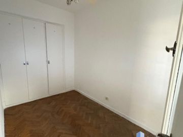 ESPECT CASA 5/6 DORM 3 PLANTAS S/GR LOTE PROPIO C/GR JARDIN QCHO Y PARRILLA GARAGE 2 AUTOS
