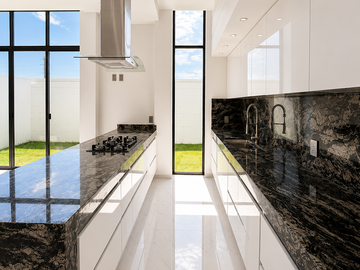Casa Nueva en Venta en Valle Imperial | Coto Egipcio