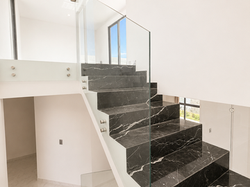 Casa Nueva en Venta en Valle Imperial | Coto Egipcio