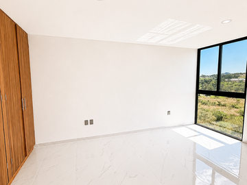 Casa Nueva en Venta en Valle Imperial | Coto Egipcio