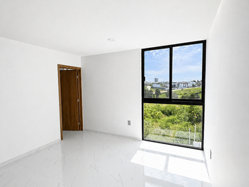 Casa Nueva en Venta en Valle Imperial | Coto Egipcio