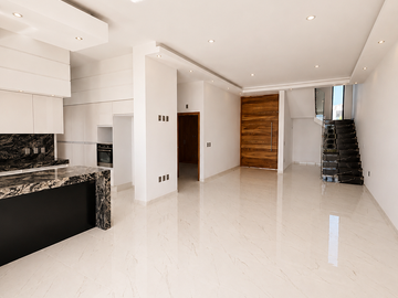 Casa Nueva en Venta en Valle Imperial | Coto Egipcio