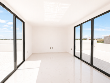 Casa Nueva en Venta en Valle Imperial | Coto Egipcio