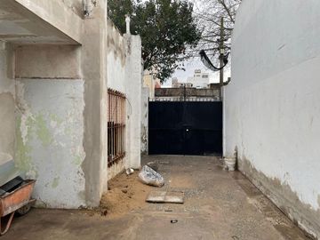 Galpón 170M² cubiertos en Ciudadela