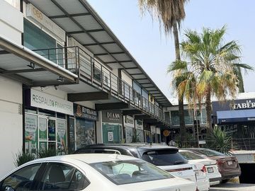 LOCAL PARA OFICINA PLAZA JUNTO A GARZA SADA