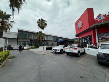 LOCAL PARA OFICINA PLAZA JUNTO A GARZA SADA