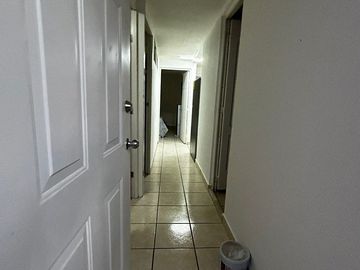 CASA EN RENTA CON 5 HABITACIONES AMUEBLADAS