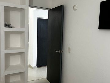 CASA EN RENTA CON 5 HABITACIONES AMUEBLADAS