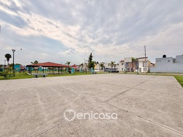 Casa amueblada en renta en Real del Valle