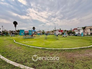 Casa amueblada en renta en Real del Valle