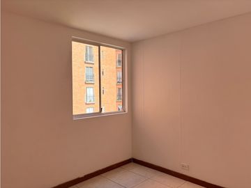 APARTAMENTO EN ARRIENDO EN LOMA DE LOS BERNAL